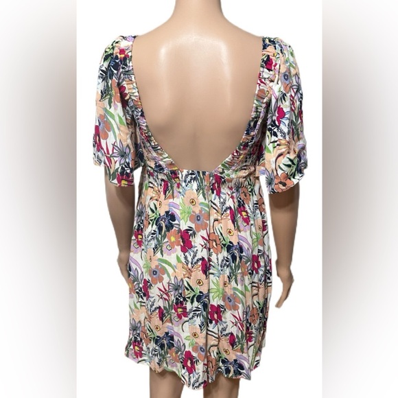 Roxy Dress Size S Floral Smocked Backless Mini Boho Festival Beach Viscose 11/3 - Picture 4 of 10